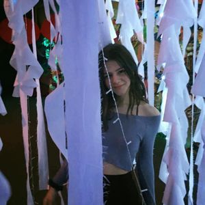 Meet your Posher, Devin